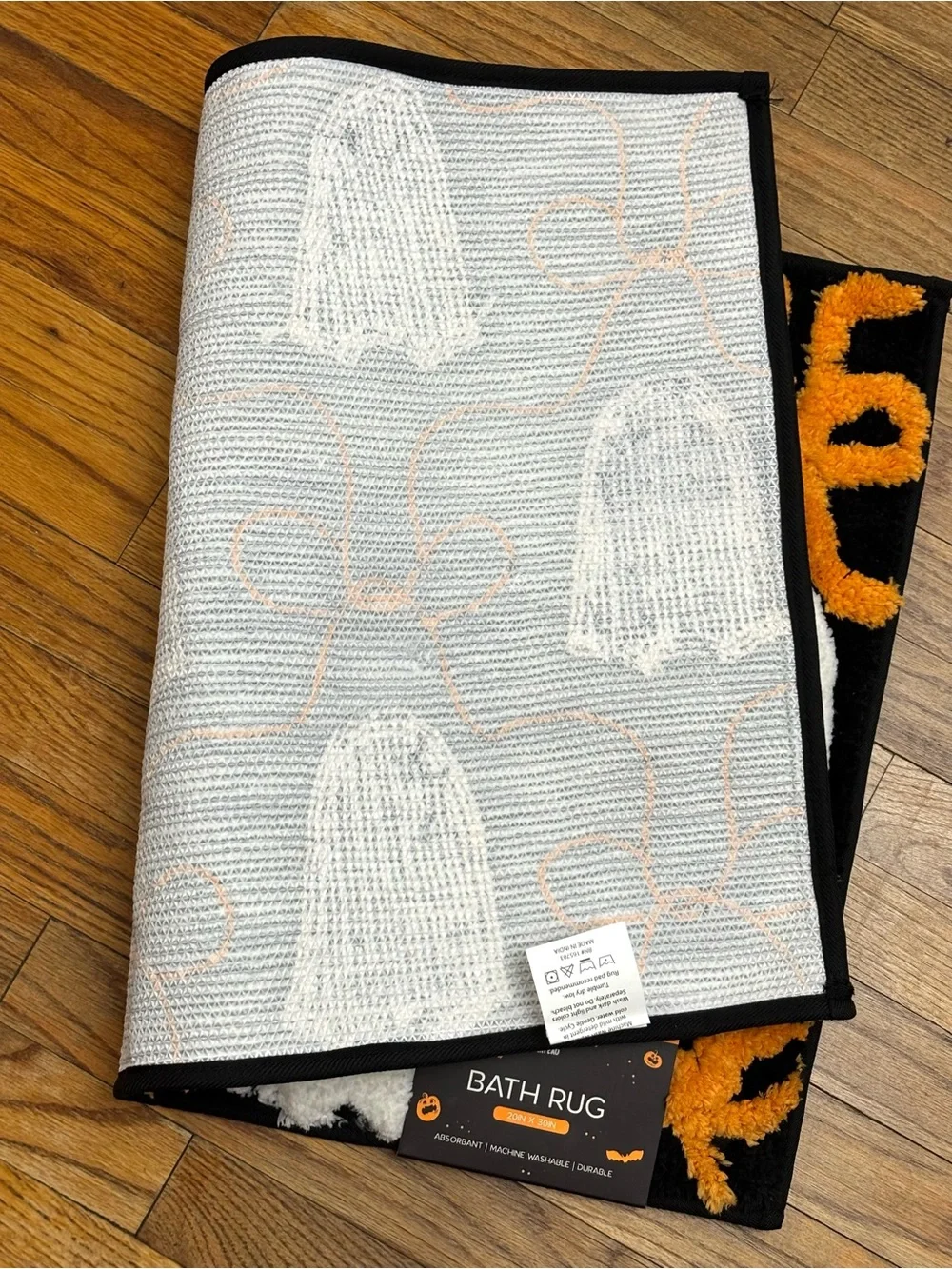 HALLOWEEN 3D TUFTED GHOST BATH MAT PLUSH SPOOKY NON SLIP 20X30 VIRAL TIKTOK NEW